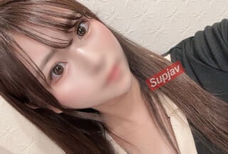 FC2PPV 3392328 「やっぱり可愛い」アイドルFACEに天使のようなヒロイン美女　「中出し」「処作」